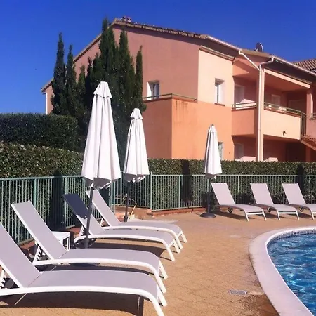 Apartment Climatise Proche