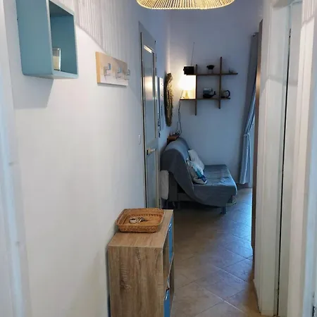 Climatise Proche Apartment